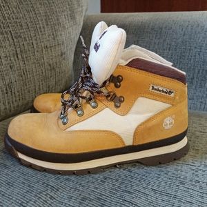 Timberland Hiking Boots Women’s Leather Lace Up Ankle High Light Brown Size 5.5